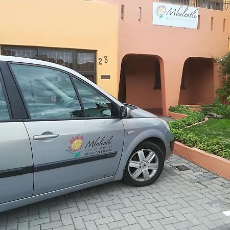 Mbalentle Guesthouse Bishop Lavis Buitenkant foto